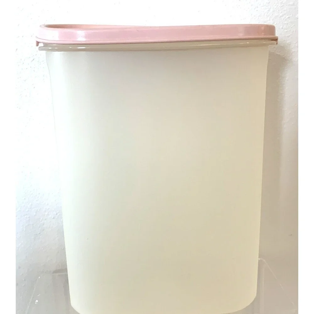 Tupperware Modular Mates Oval #4 Storage Container 9 3/4 Cups Pink LID 1990s